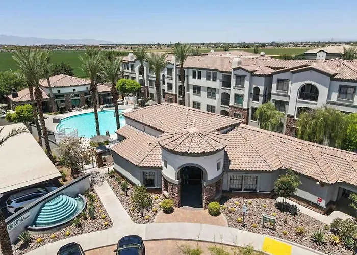 Boulevard Luxe 1br By Stadium Pool Parking Gym 07